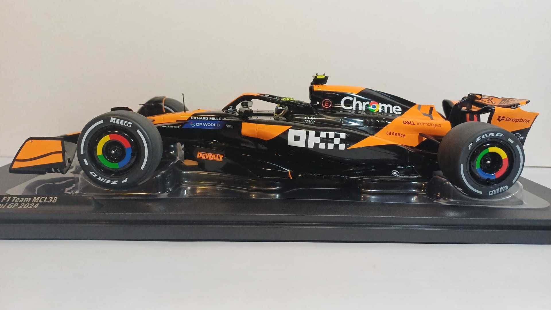 1/18 Mclaren F1 MCL38 2024 - Solido