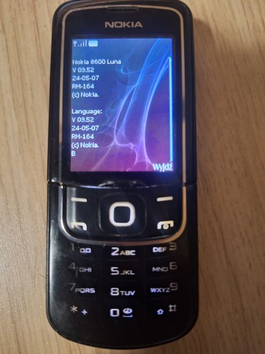 Nokia 8600d luna