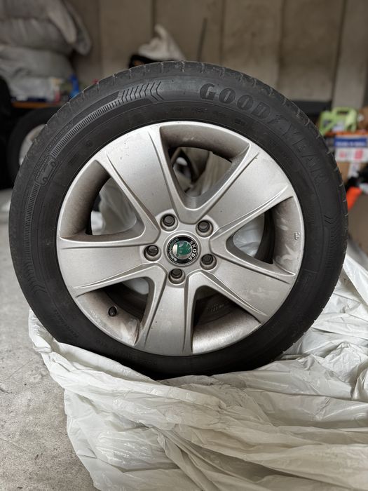 Шини 205/55 r16 диски skoda 5x112 r16