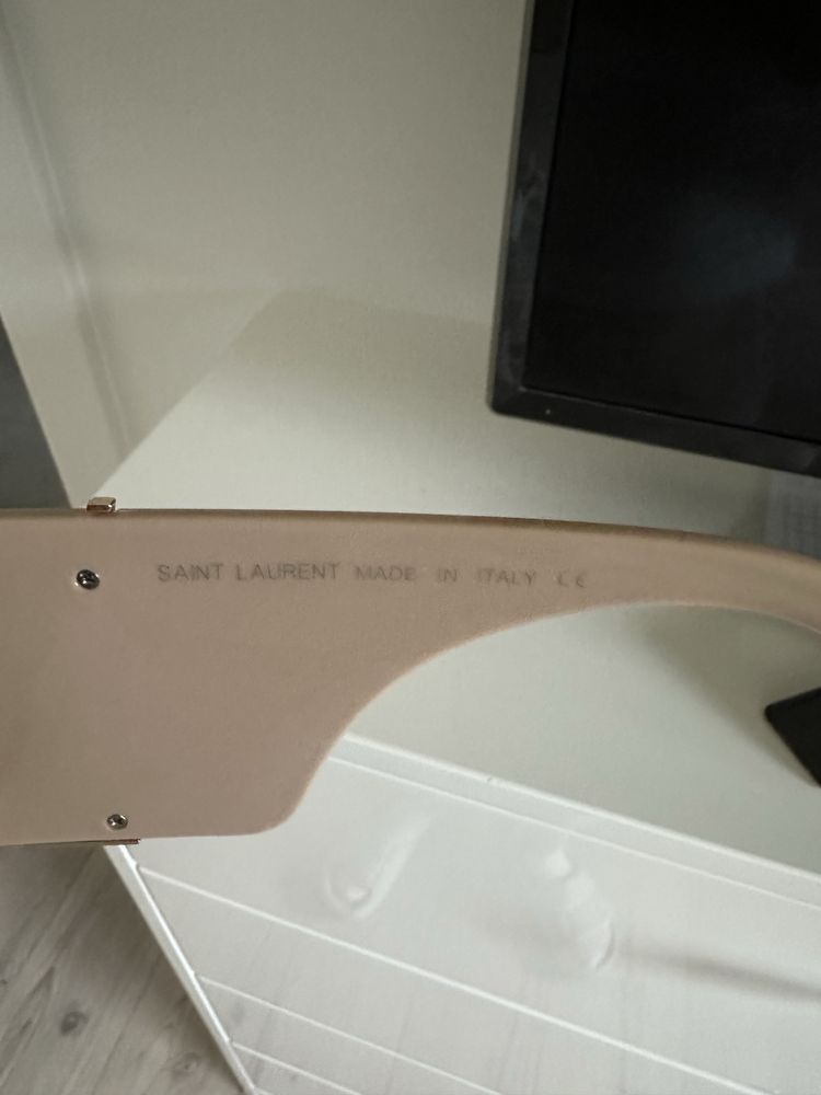 YSL beżowe pudrowe okulary przeciwsłoneczne  szkło gradient