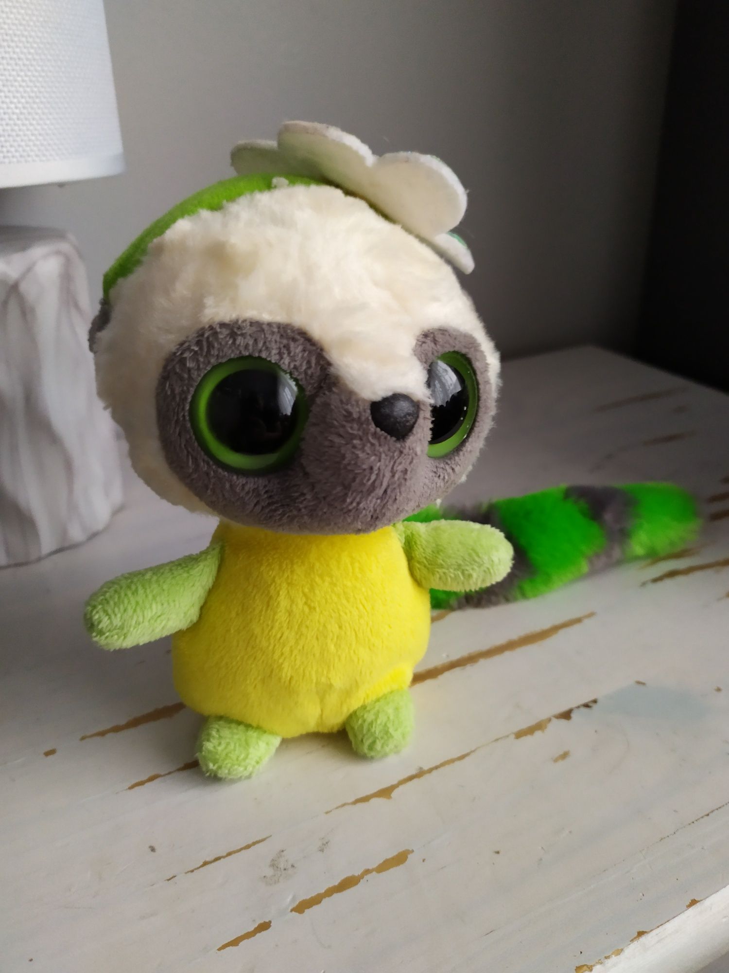 Lemur z kwiatkiem maskotka pluszak przytulanka YooHoo