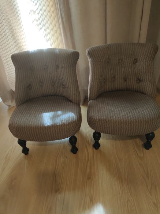 Vendo 2 poltronas mini