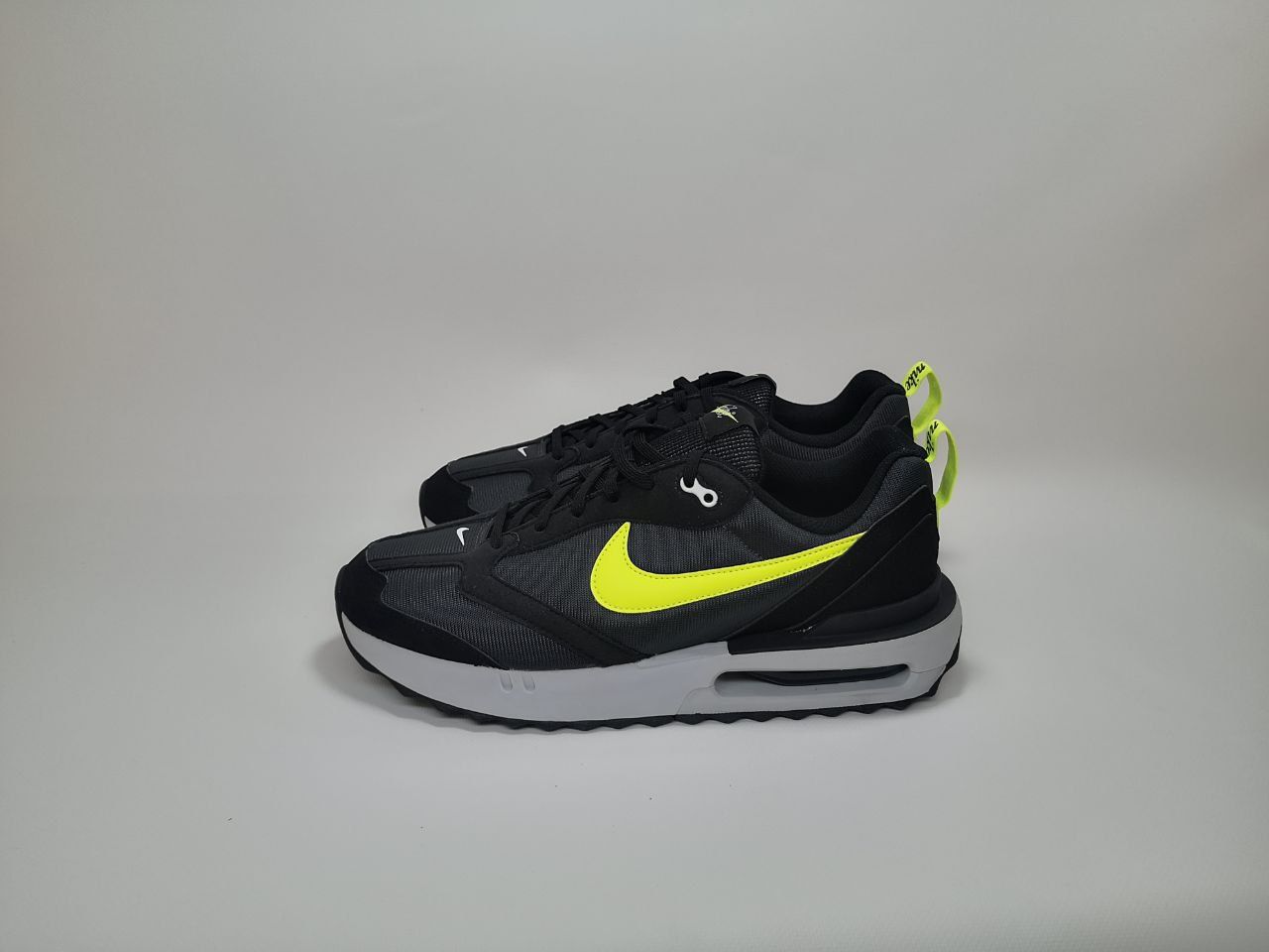 Кросівки Nike Air Max Dawn us10(28cm)