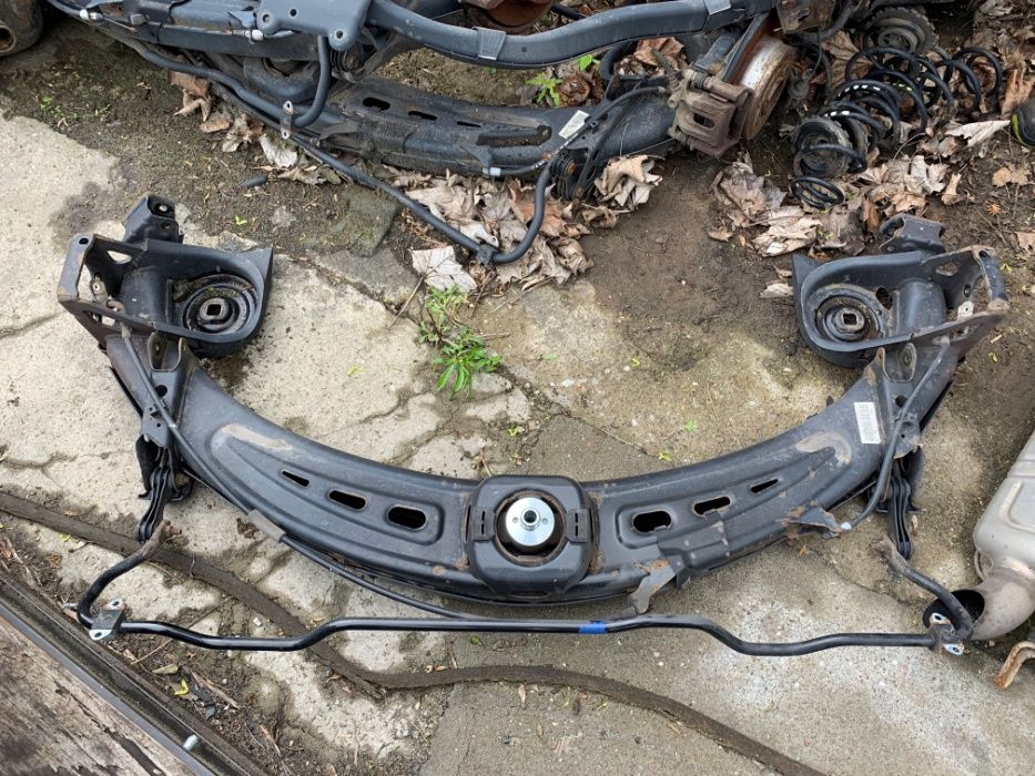 Mercedes B klasa W245 A klasa W169 BELKA wózek tył sanki kołyska częśc