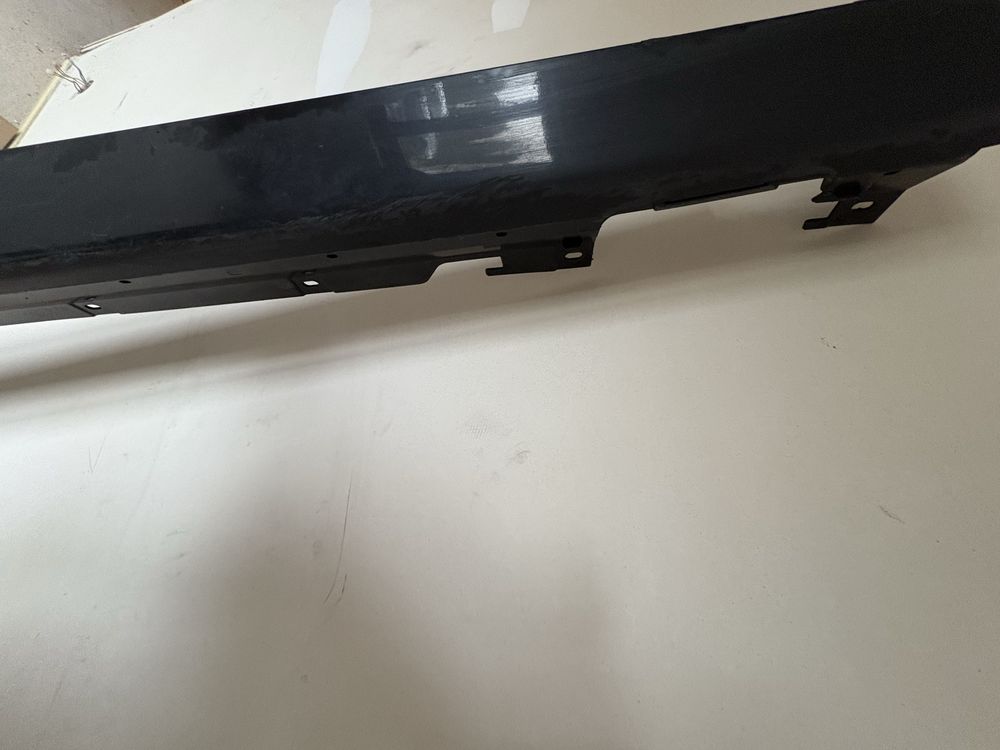 Bmw 2 f46 grand tourer prawa listwa progowa zewnetrzna 475