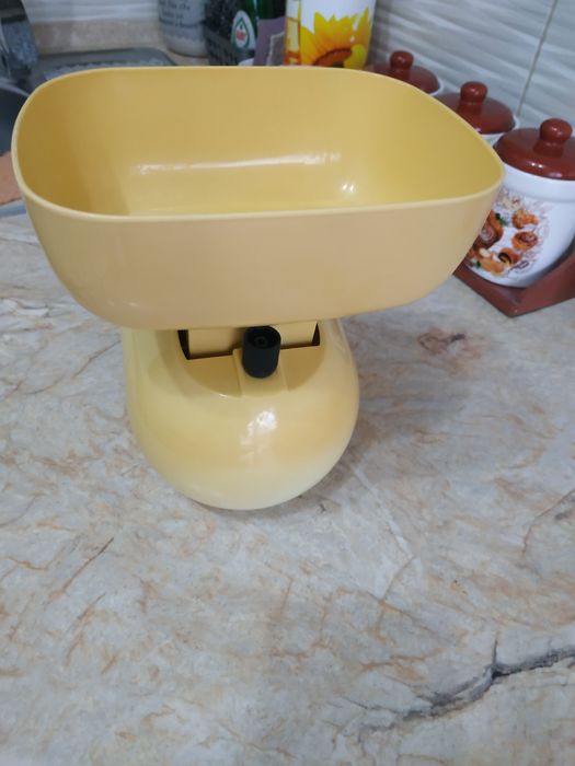 Кухонные весы на 4 килограмма