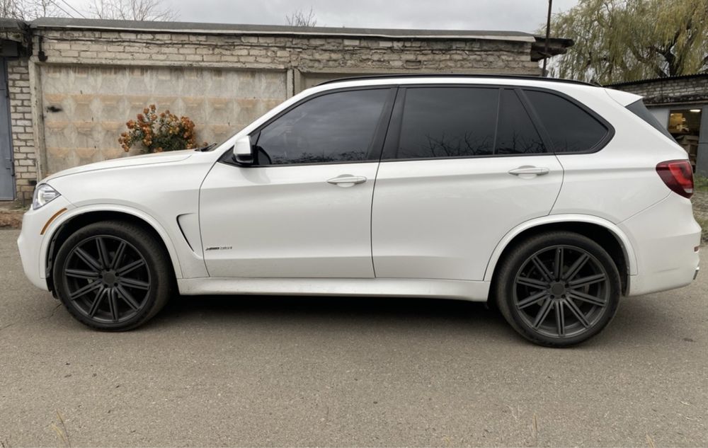 Продам BMW X5 М пакет