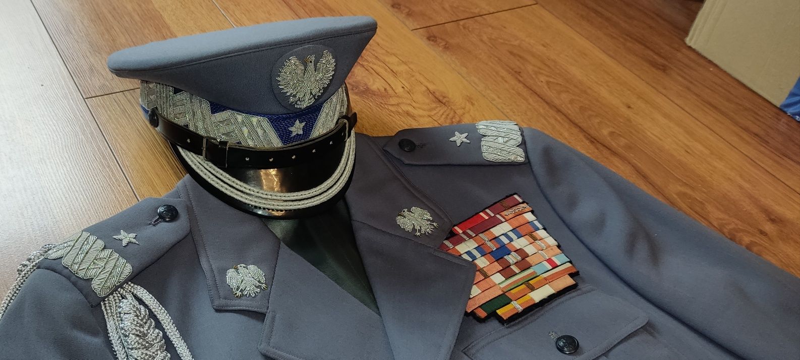 Mundur generała brygady MO generał czapka baretki Milicja milicyjny