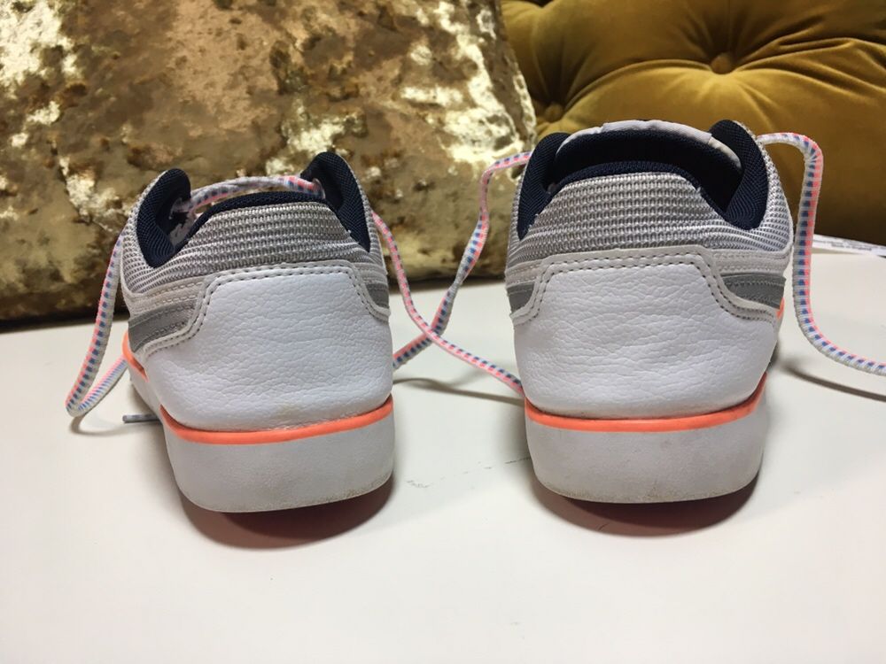 147. 148. Oryginalne Nike capri 37,5 białe trampki buty damskie okazja