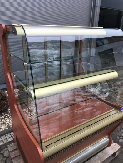 Lada witryna chłodnicza cukiernicza Bochnia dł.95 cm i inne urządzenia