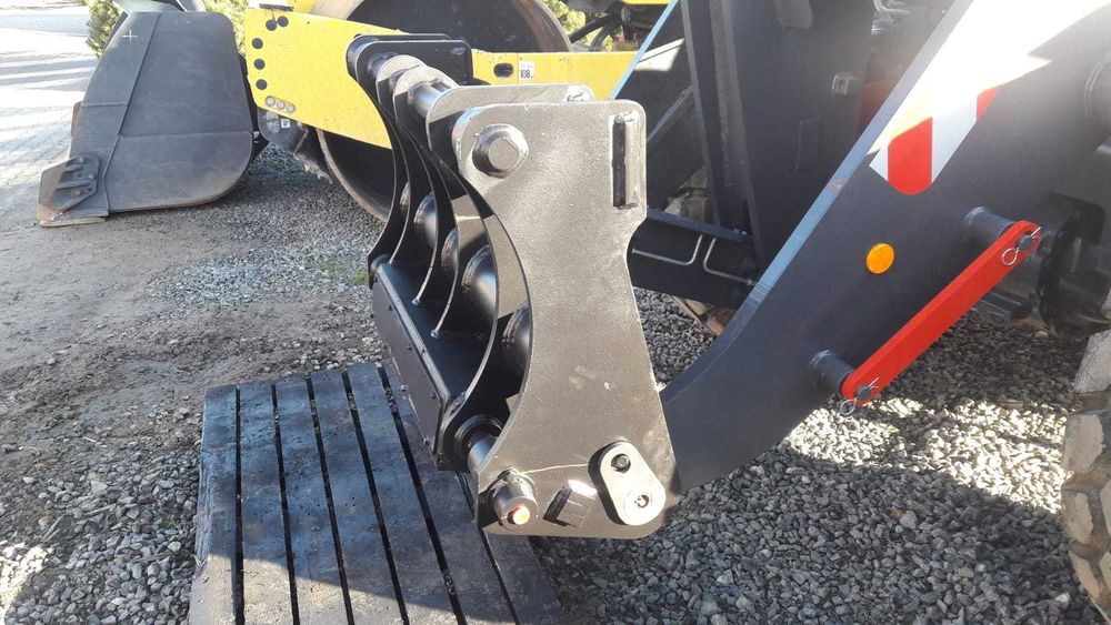 Szybkozłącze hydrauliczne Volvo L60-L90 do Doosan DL250-7, JCB 427/437