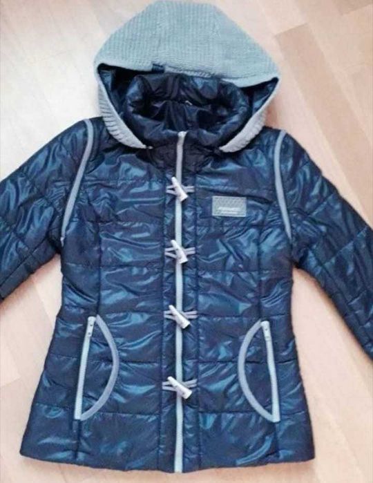 Демисезонная куртка.