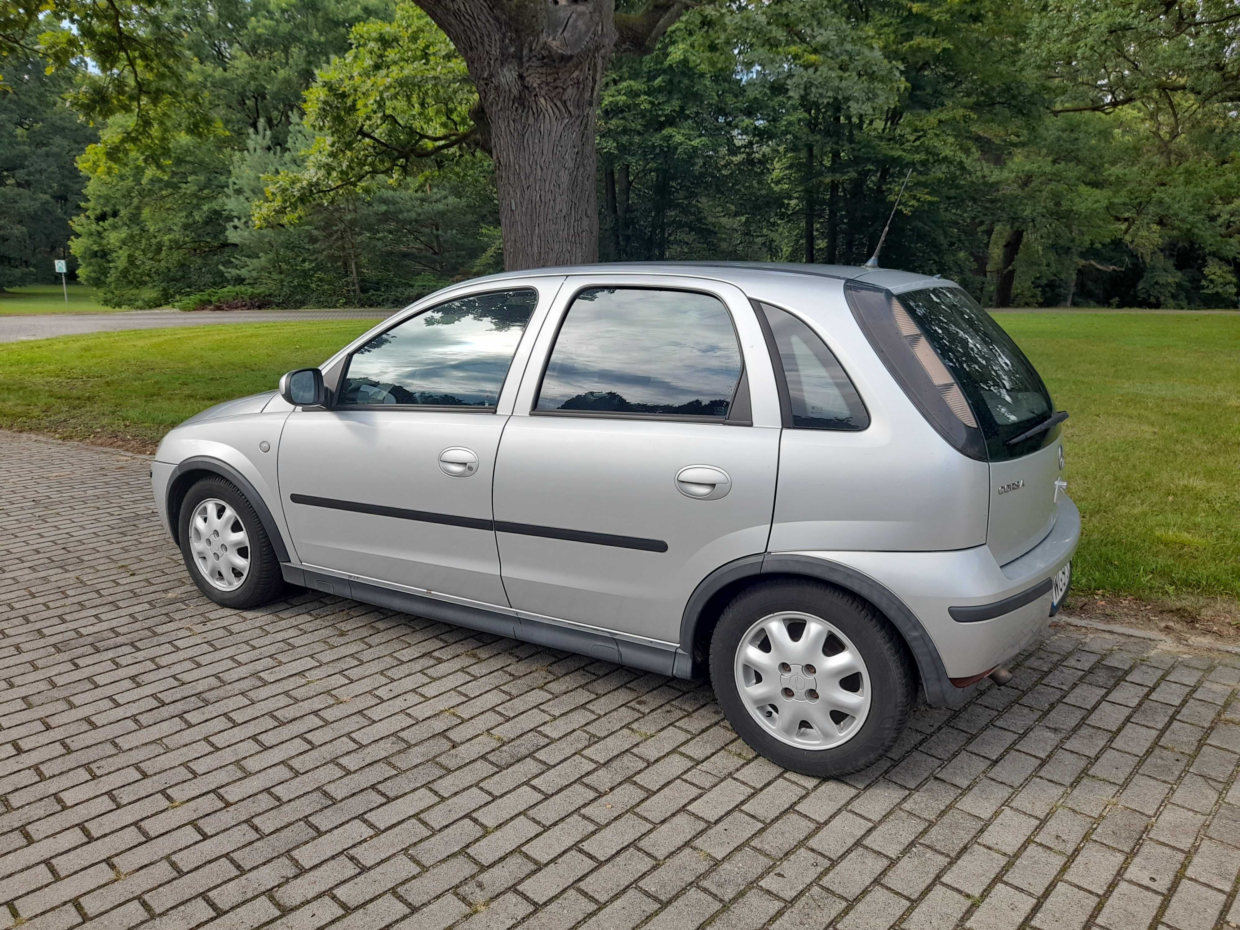 Opel Corsa 1.3 CDTI 2005 rok