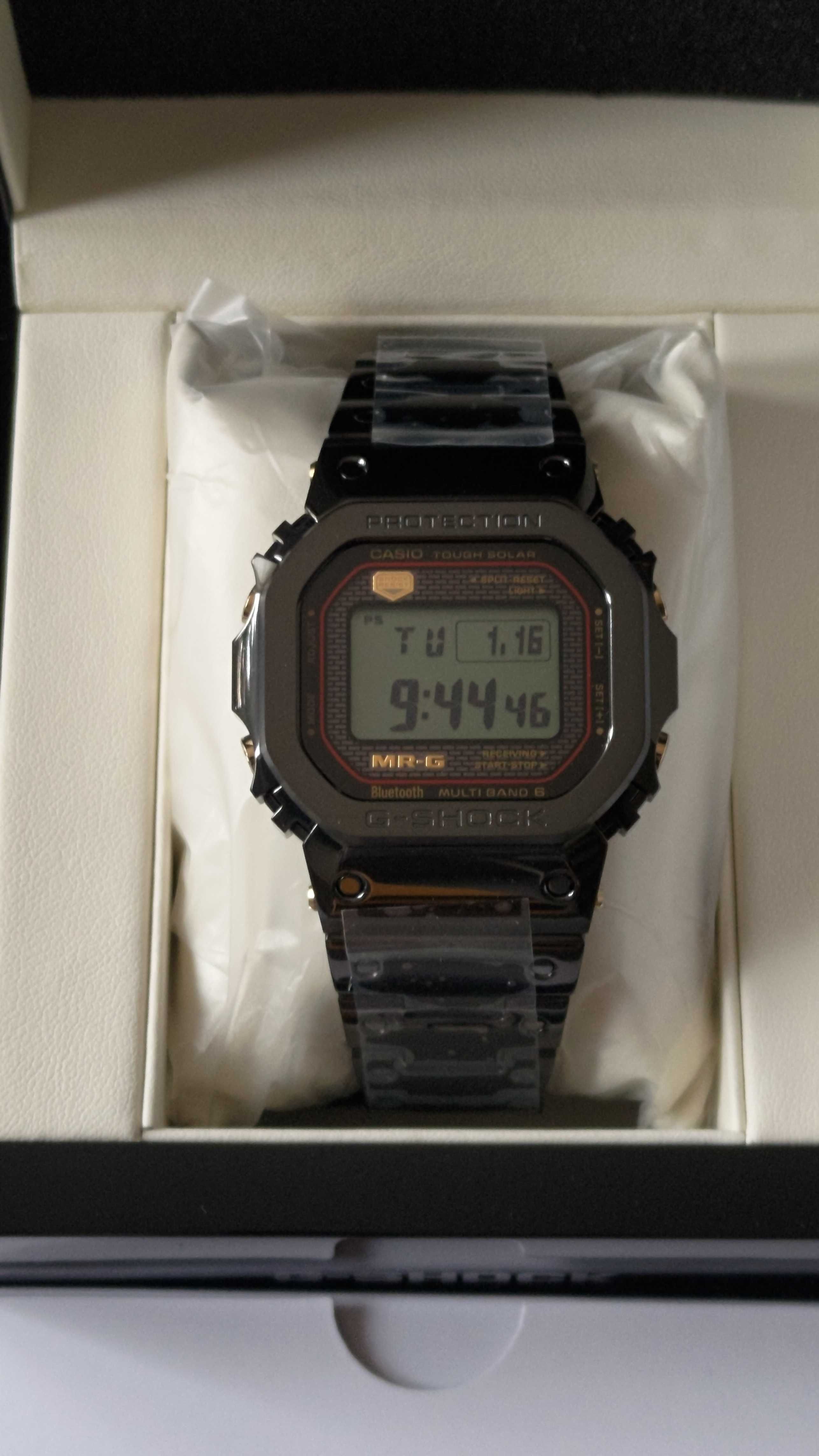 Zegarek Casio G-Shock Titanium MRG-B5000B-1DR, 6 lat gwarancji