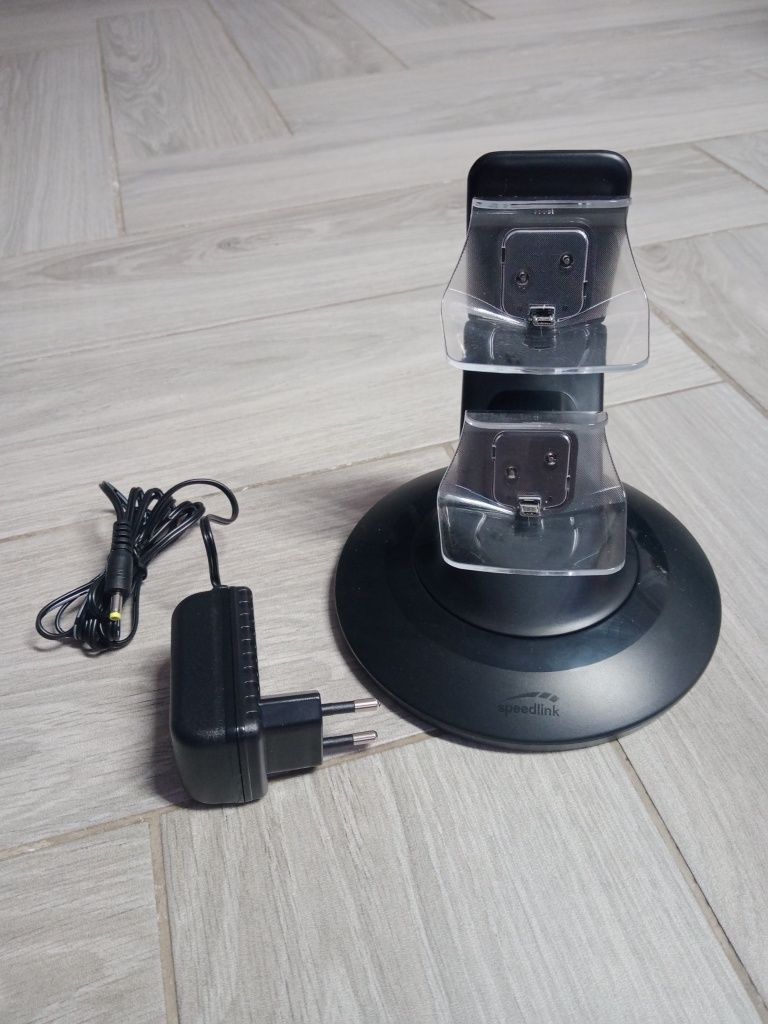 Stacja dokująca Twindock 2 pady PS4 Speedlink