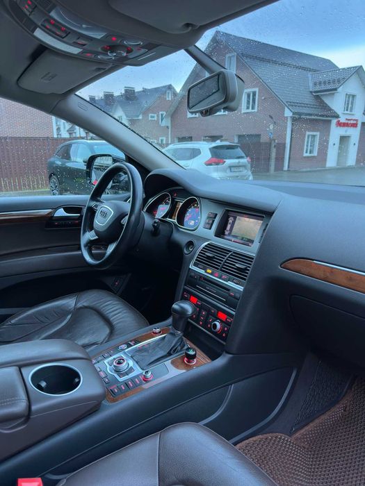 Audi Q7 Quattro  S-line Supercharged 2015 року 3.0 TFSI  (333к.с.)