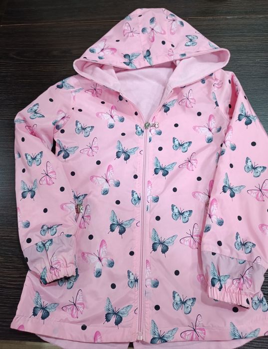 Куртка -ветровка для девочки