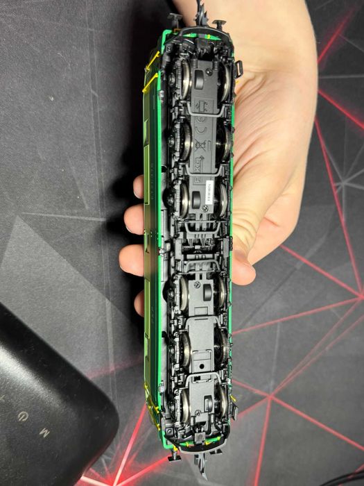 Lokomotywa ET21-375 DCC ESU LokPilot V5 PluX 22-pin (h0)