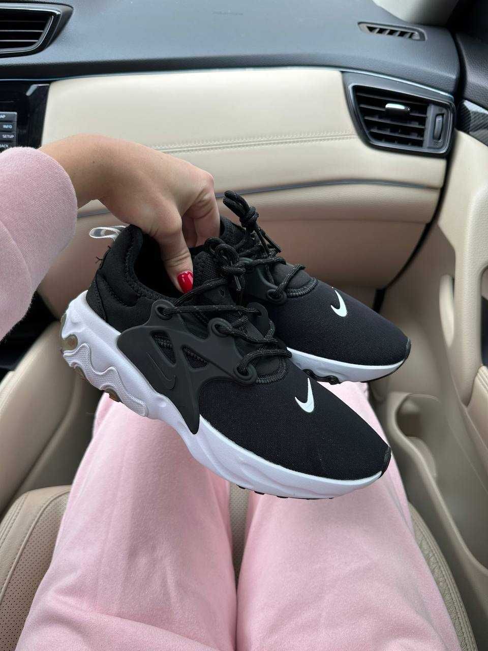 Жіночі кросівки Nike React Presto чорний 2312 ЗНИЖКА