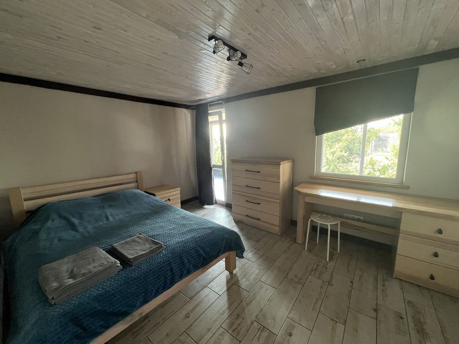 Продаж будинку, Ліщин