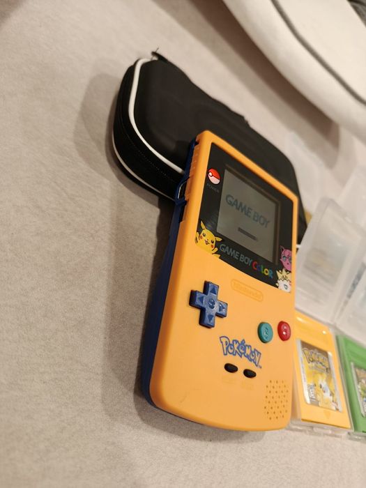 Conjunto Gameboy Color Pokémon com 7 jogos Pokémon cabo link e bolsa