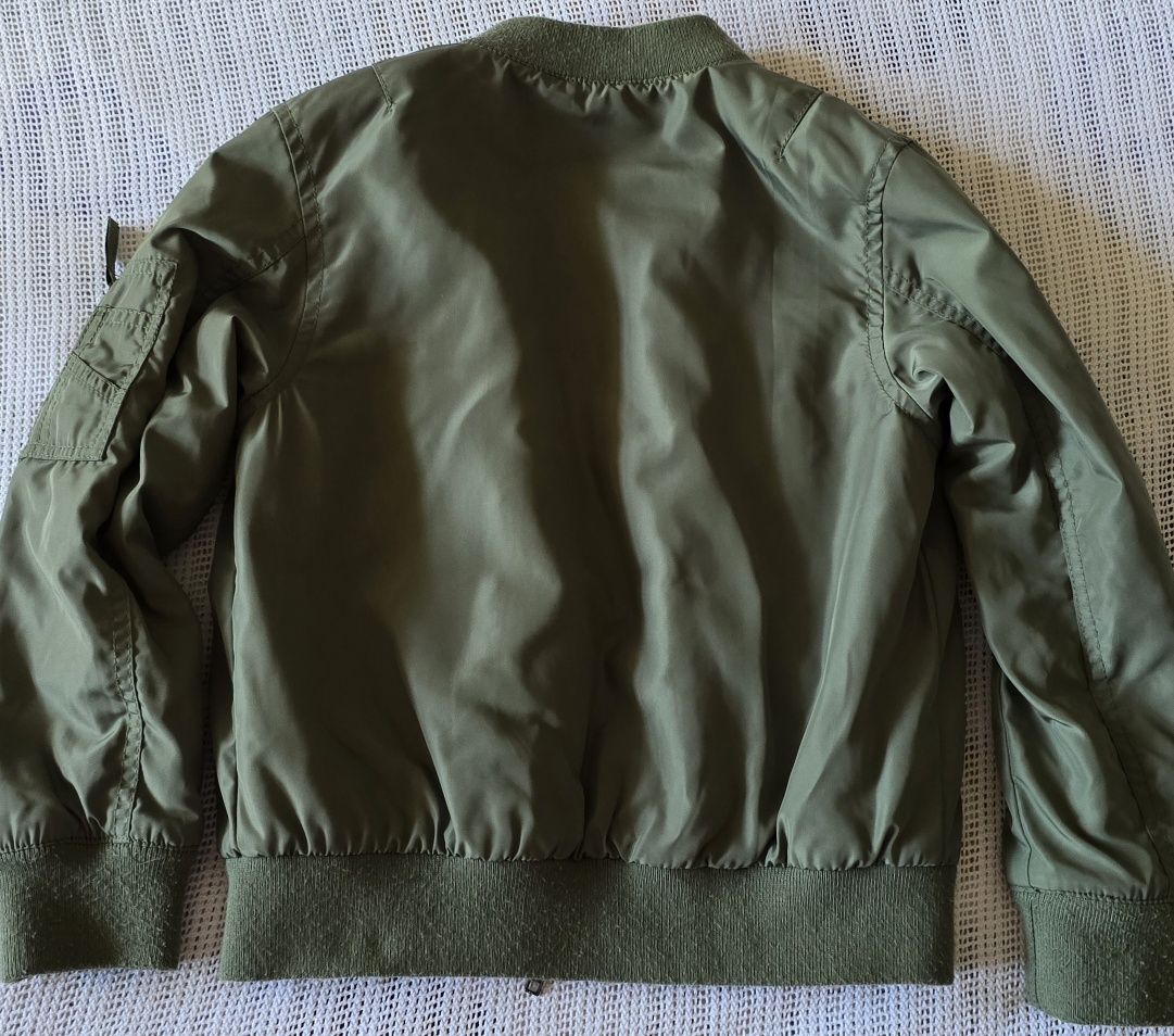 Куртка-бомбер H&M (128 см)