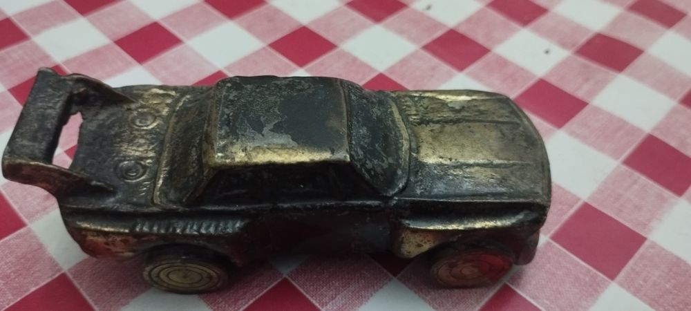 BMW em bronze 10 X 4 cm