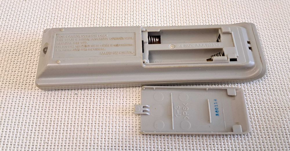 Оригинальный пуль Д.У. Sony RMT-CS350AD