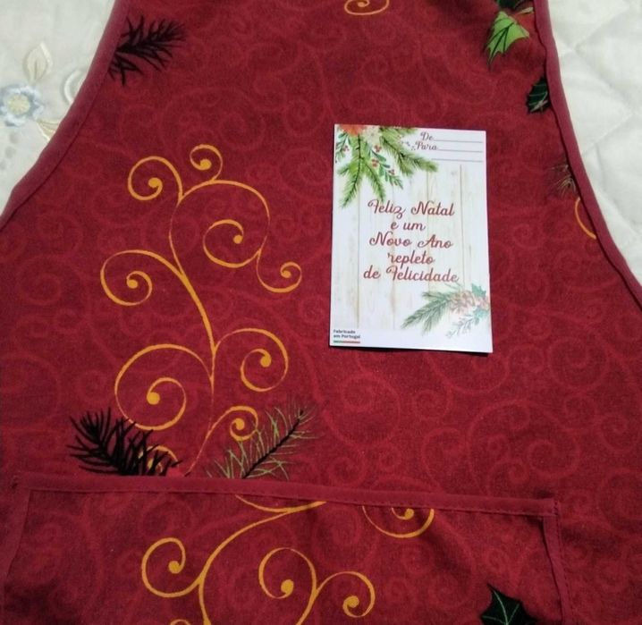 Conjunto avental, pega e luva de Natal, novo com embalagem.