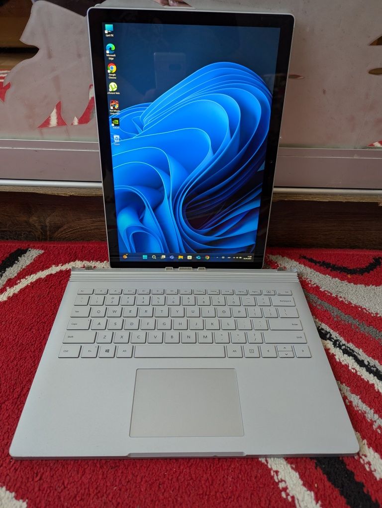 Ігровий Ноутбук-планшет Microsoft surface book 2 I7/GTX1050