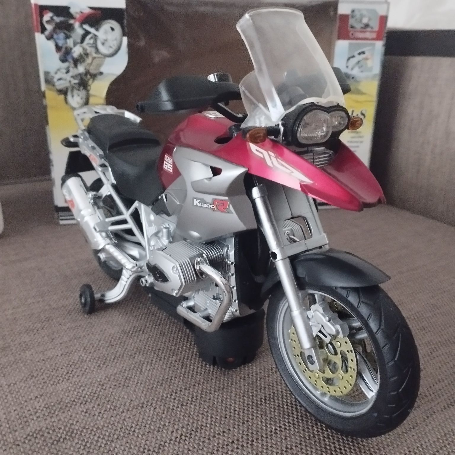 Мотоцикл іграшковий