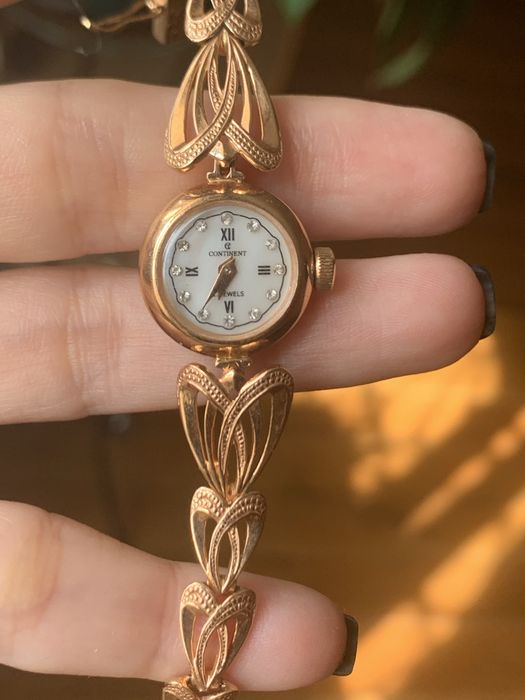 Продам золотий жіночий годинник 585 проба