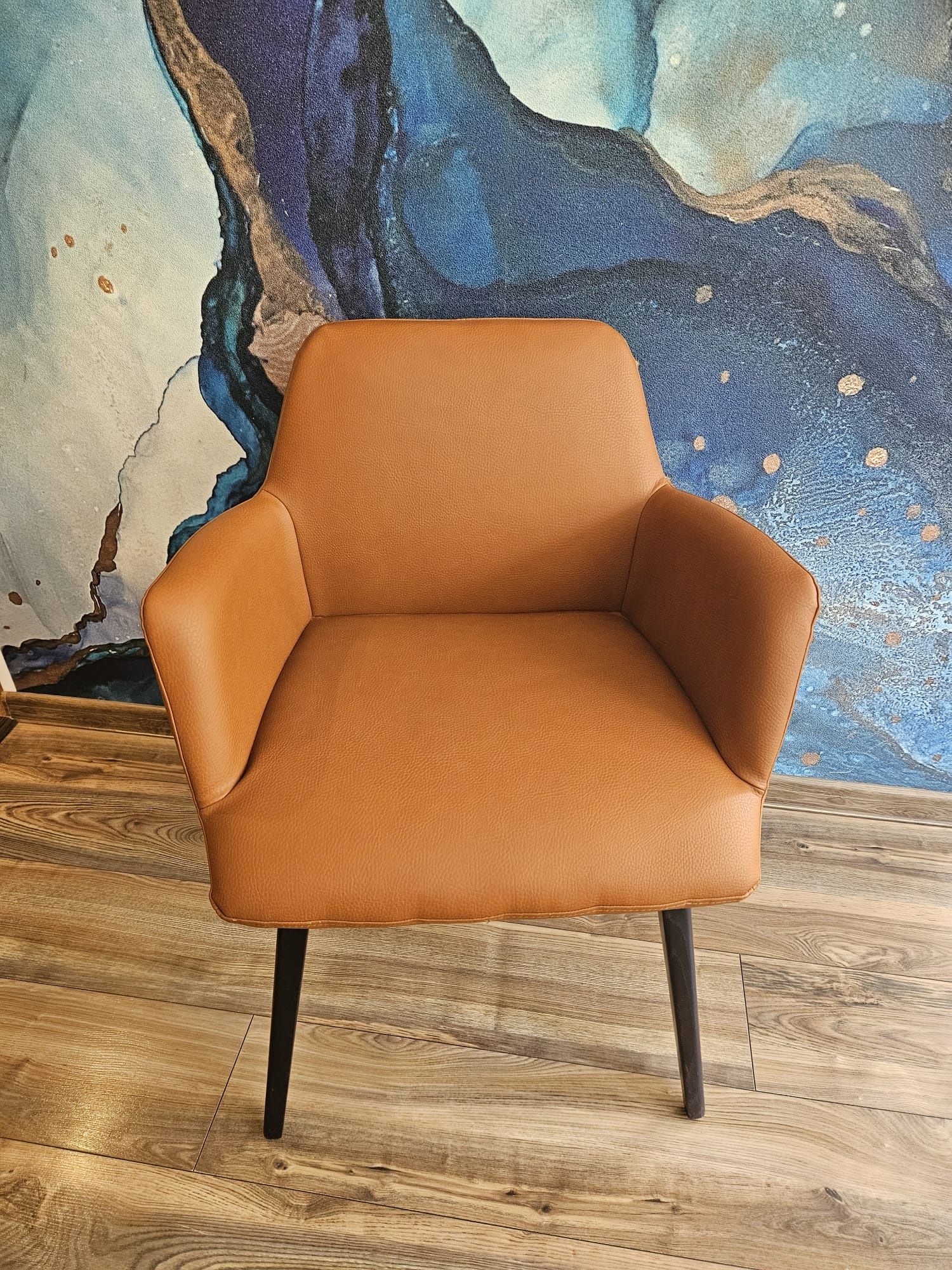 Krzesło z podłokietnikami Mobitec Mood 101 brązowe