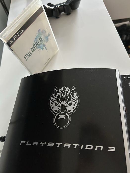 Konsola PS3 fat CECHQ00 Final Fantasy edition, 500GB, pad, po SPA