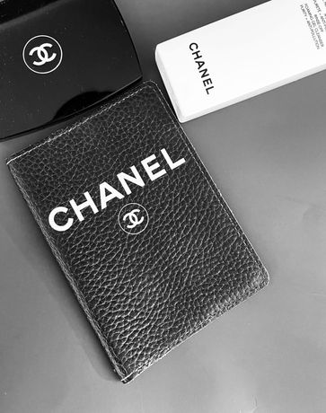 Обложка для паспорта Chanel эксклюзив, кожа