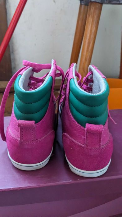 Спортивні жіночі кеди кросівки hummel розмір 39