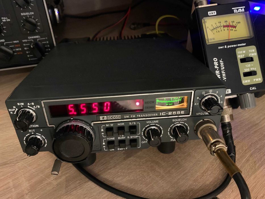 Radiotelefon   ICOM IC-255E  wykrywacz