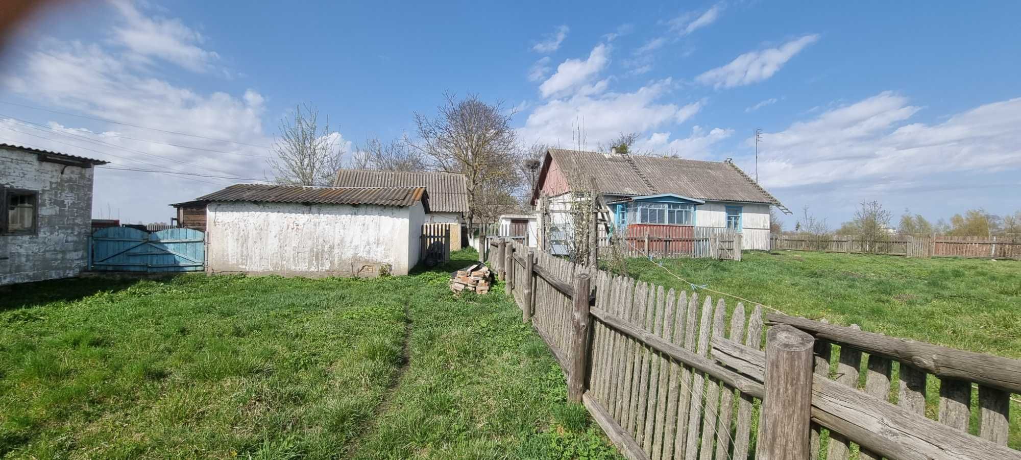 Продається будинок в с.Хролин