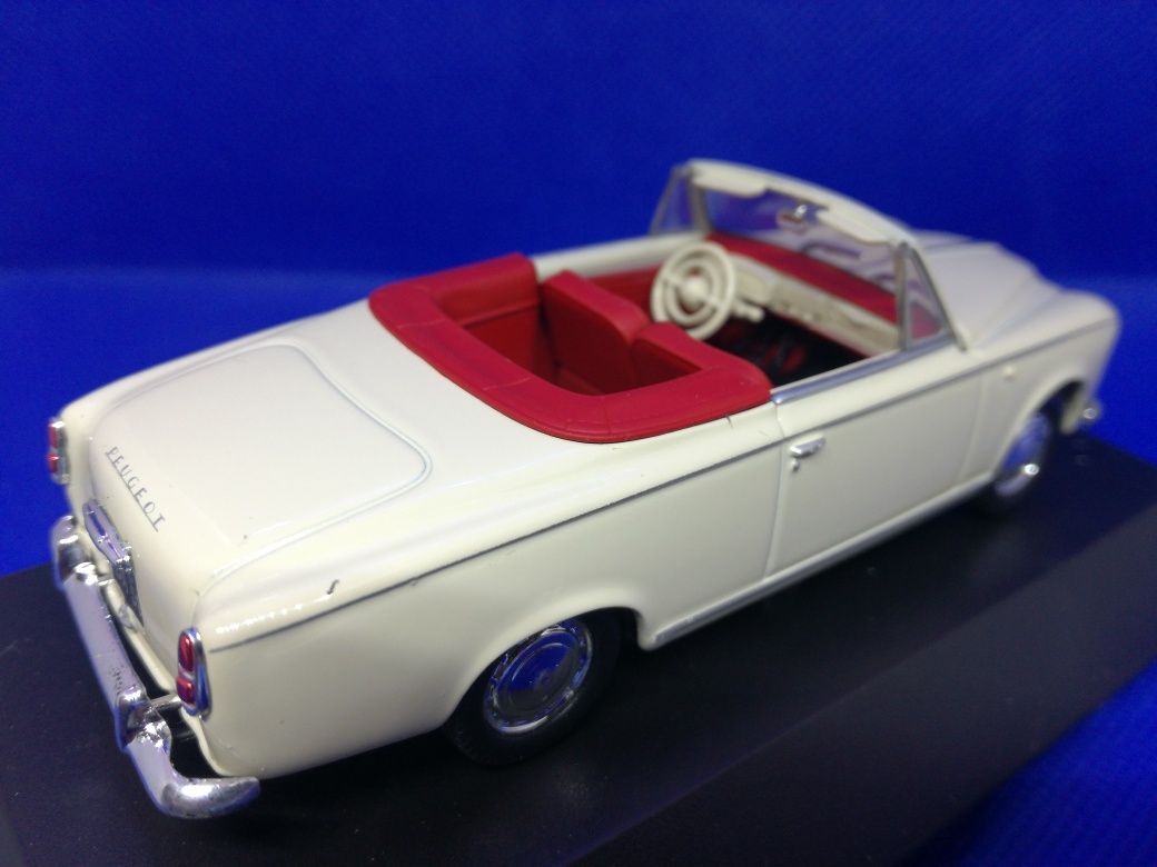 Miniatura 1/43 Peugeot 403 Cabriolet  1960 Novo