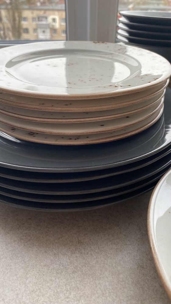 Порцеляновий набір посуду тарілки на 6 персон 24 шт