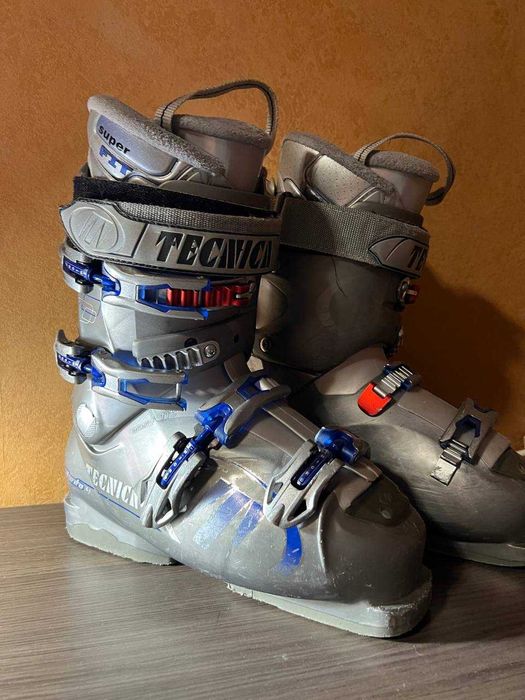 Продам лыжные ботинки Tecnica 3 пары. Скидка за покупку всего лота
