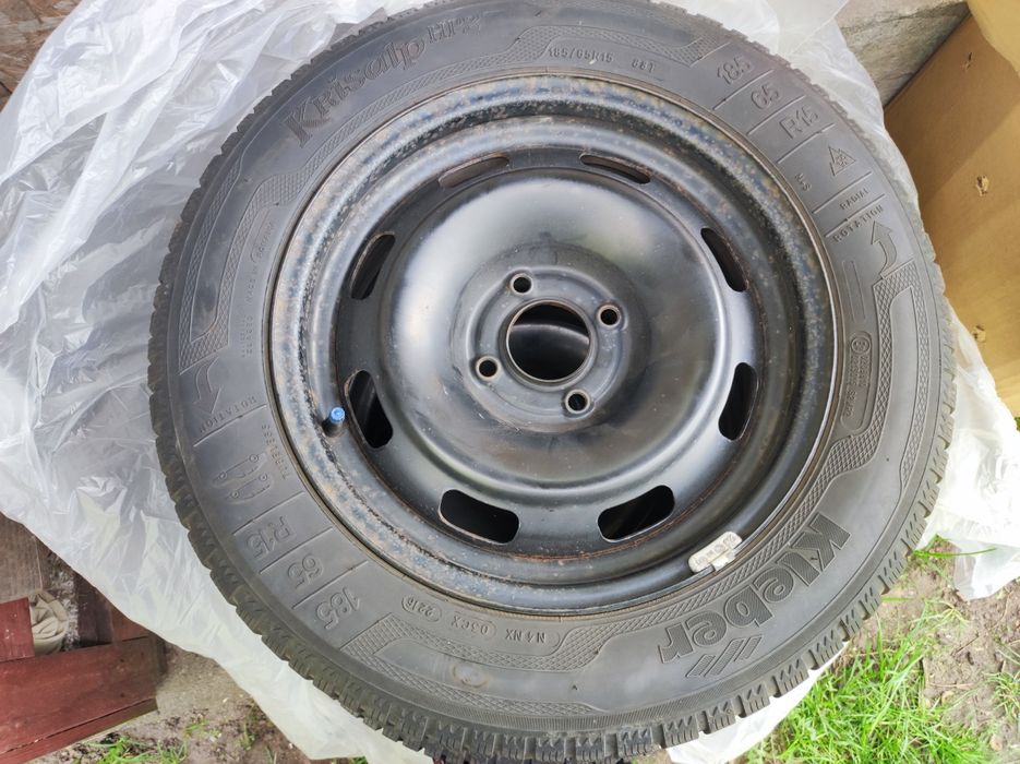 185/65 R15  opony z felgą całoroczne