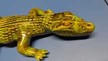 Crocodilo de cerâmica das Caldas da Rainha tipo Bordalo Pinheiro