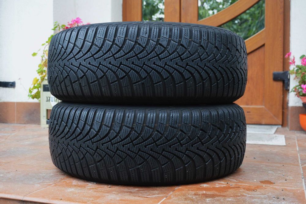Зимові шини пара Goodyear UltraGrip 9+ 205/55 R16