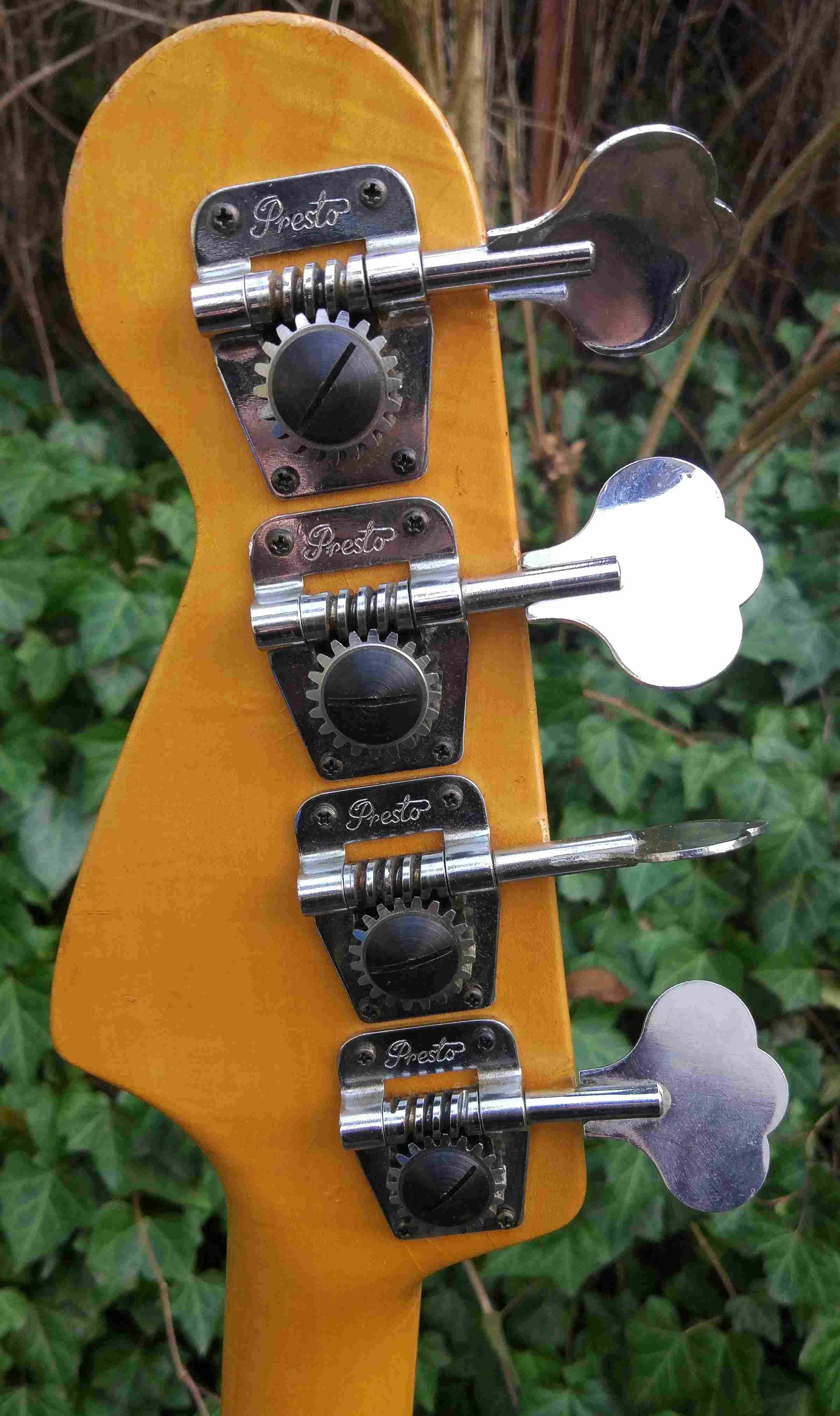 Gitara basowa Climax LH