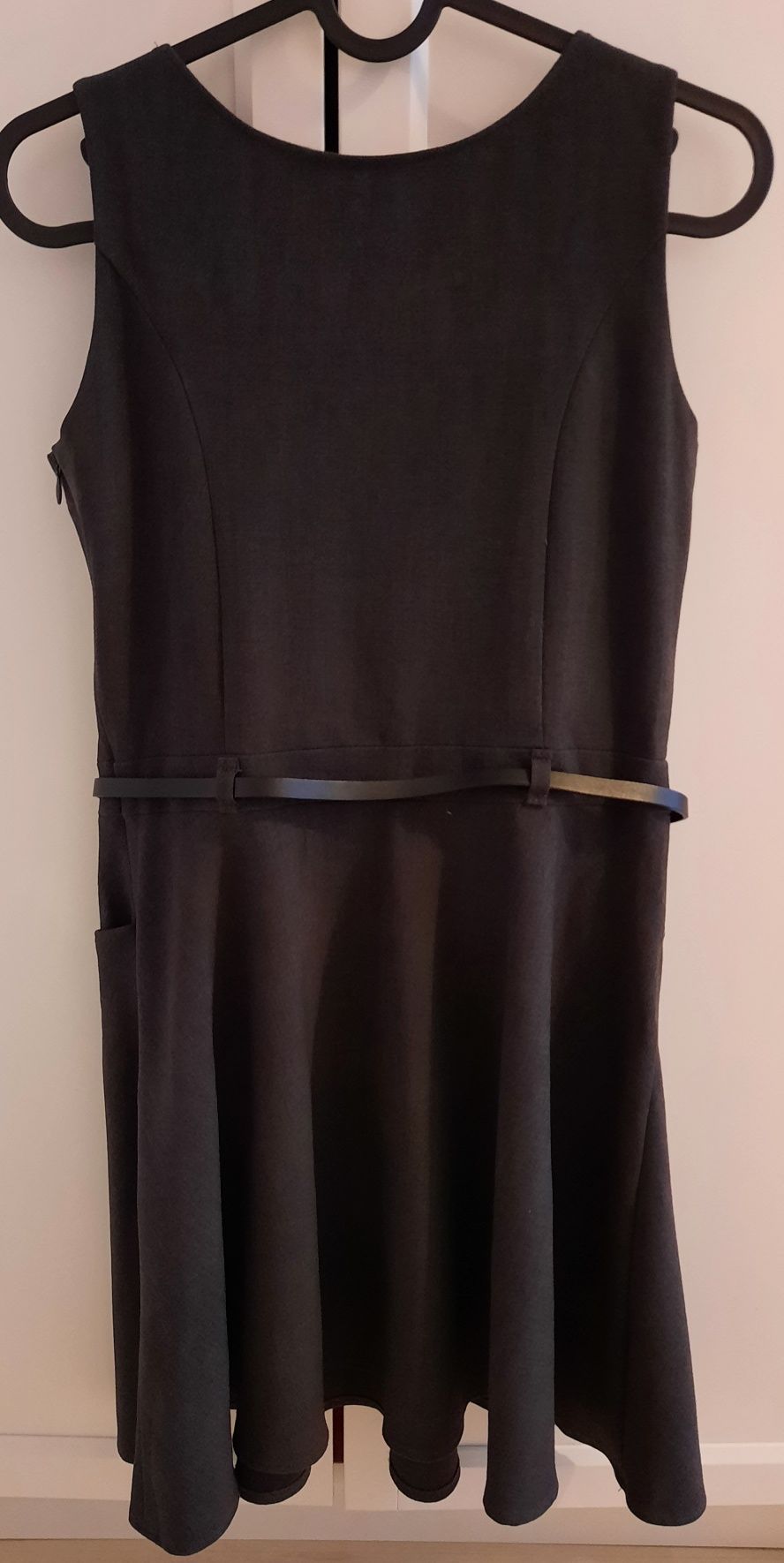 Sukienka F&F r. 158 cm używana