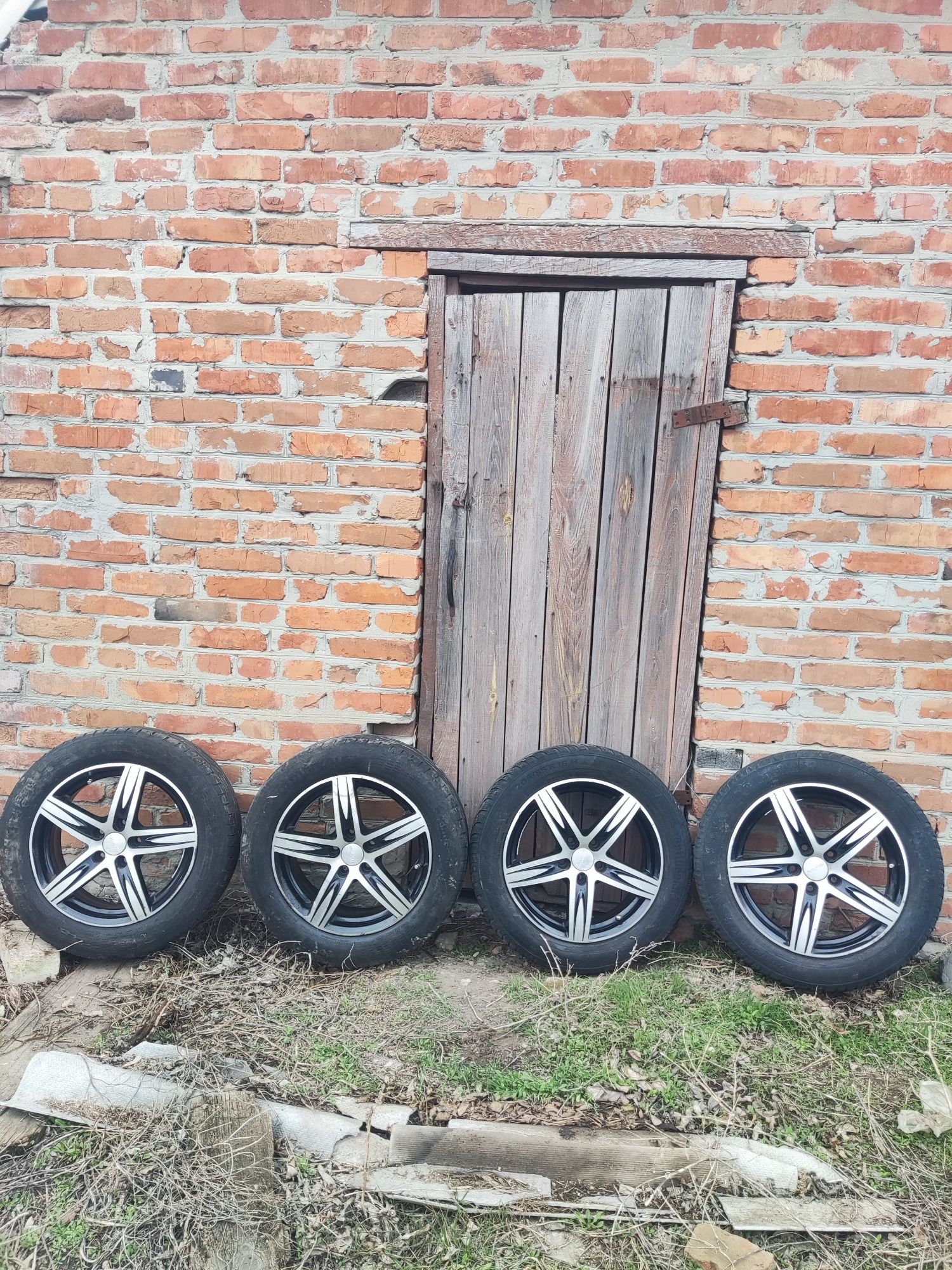 Продам колёса взборе