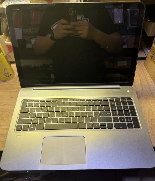 Ноутбуки на відновлення або на запчастини HP Acer Samsung