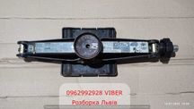 Домкрат Mercedes W168 W169 W245 A1685830715