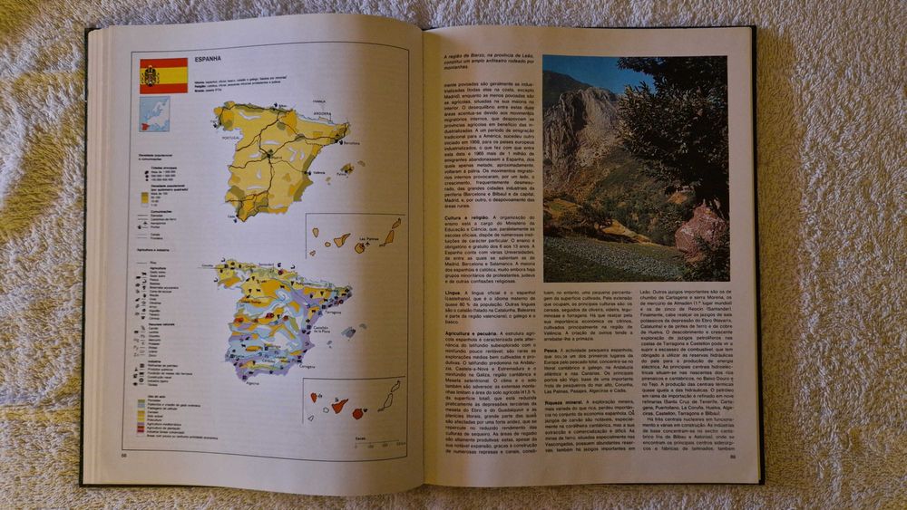 3 Livros coleção Geografia Universal